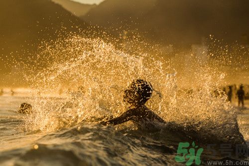 夏天游泳要注意什么?夏天游泳注意事項