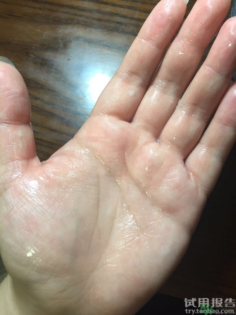 春雨和水光面膜哪個好？春雨面膜和水光面膜哪個好？