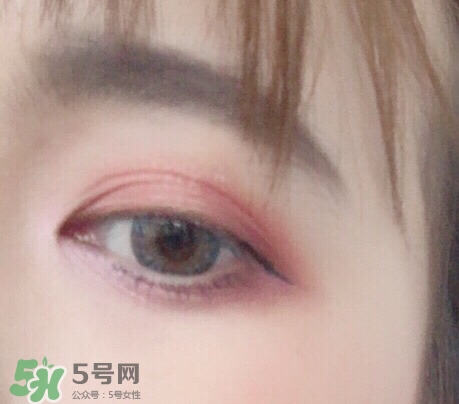 makeup revolution桃花盤(pán)怎么畫(huà)？makeup revolution桃花盤(pán)教程