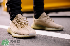 adidas yeezy 350 boost v2 dark green椰子350大地綠多少錢？