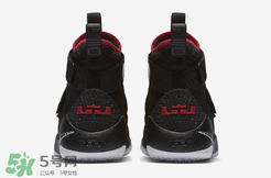 nike lebron soldier 11 bred耐克士兵11黑紅配色什么時候發(fā)售？