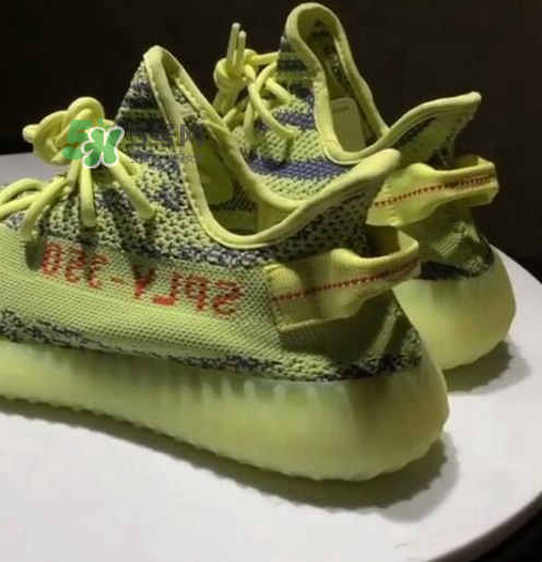 侃爺村上隆合影同款yeezy黃斑馬椰子什么時候發(fā)售？