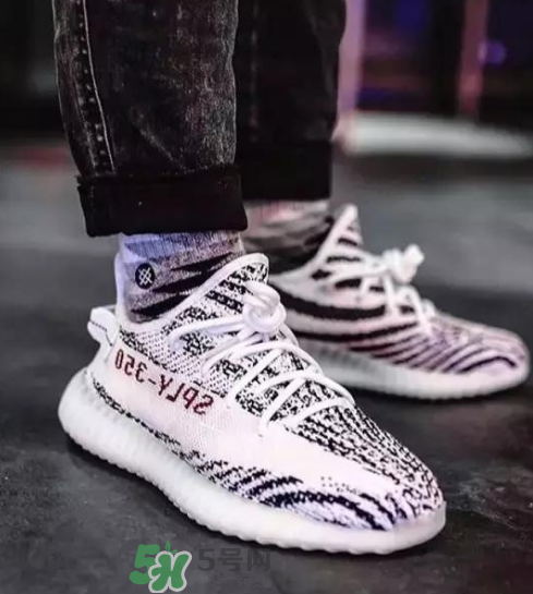 yeezy boost 350 v2白斑馬香港補貨時間是什么時候？