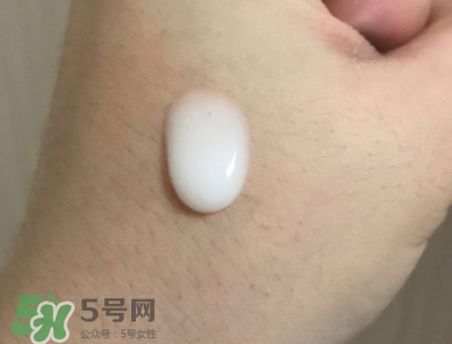 olay臻粹系列小臉精華多少錢(qián)？olay小臉精華適合年齡