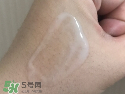 olay臻粹系列小臉精華多少錢(qián)？olay小臉精華適合年齡