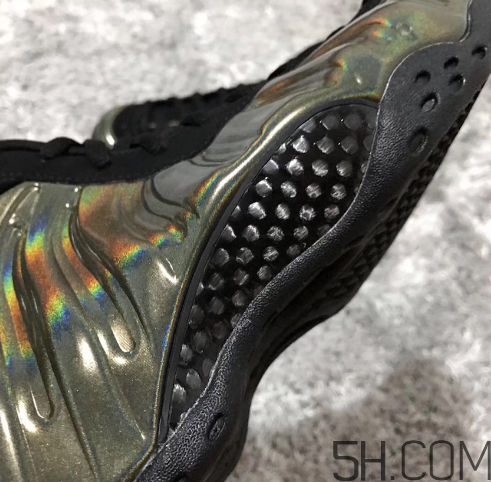 nike air foamposite one legion green全息噴什么時候發(fā)售？