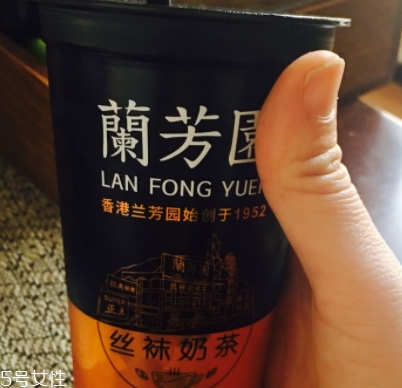 杯裝蘭芳園絲襪奶茶怎么喝？無(wú)需沖泡的便攜奶茶