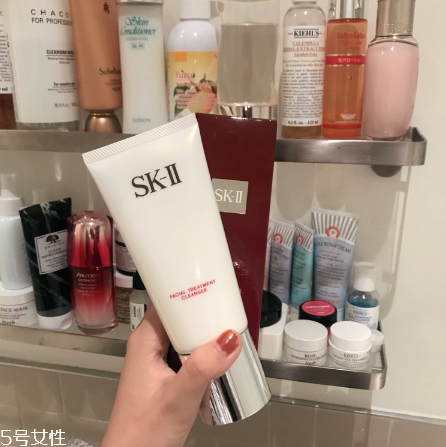 sk2洗面奶和cpb洗面奶哪個好用？無限回購的洗面奶