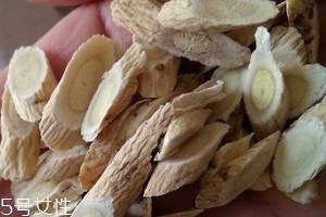 黃芪是什么味道？有點(diǎn)大豆味