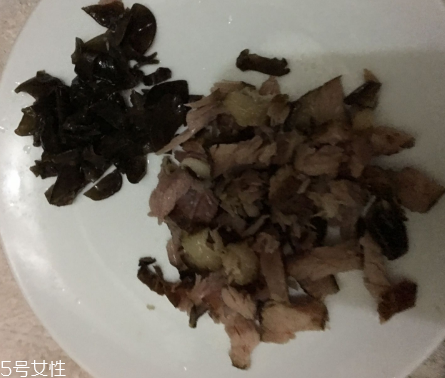 煙熏臘肉怎么保存？通風(fēng)處保存