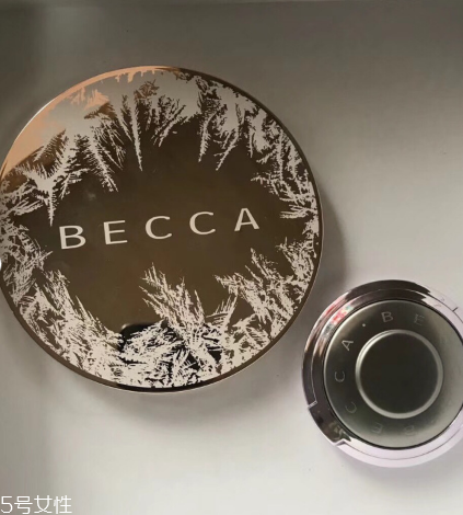 becca七龍珠眼影盤怎么樣 becca七龍珠高光眼影盤怎么用