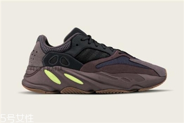 yeezy 700 mauve什么時候發(fā)售？椰子700灰紫色發(fā)售時間