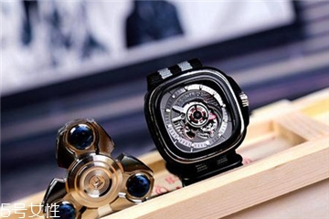 sevenfriday手表怎么看時(shí)間 看不懂時(shí)間的腕表