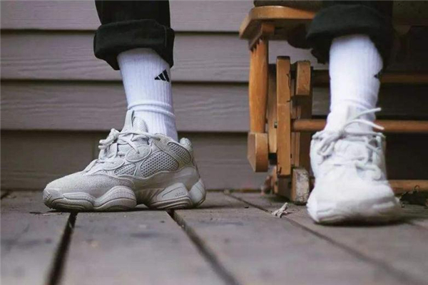 yeezy 500怎么清洗 椰子500清洗方法