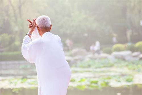 打太極要注意什么 打太極的禁忌有哪些