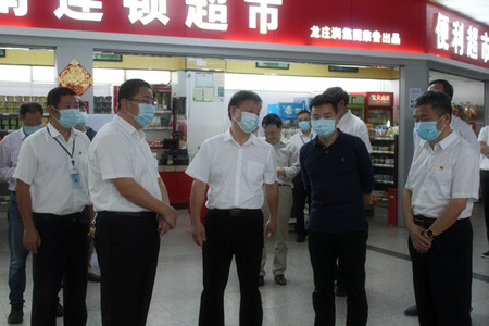 省廳領(lǐng)導(dǎo)“十一”檢查2(滕艷君)_副本.jpg 省廳領(lǐng)導(dǎo)“十一”檢查2(滕艷君)_副本.jpg