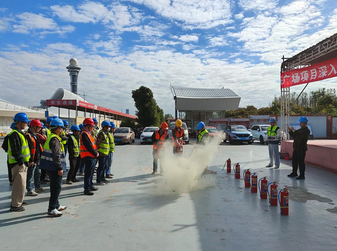 南湖未來(lái)廣場(chǎng).jpg 南湖未來(lái)廣場(chǎng).jpg